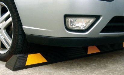 recycled-rubber-wheel-stops